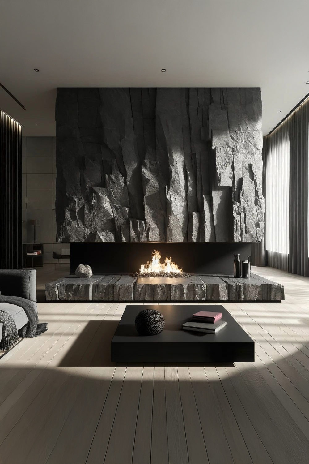 i-contrasti-chiaro-scuro-conferiscono-tensione-e-profondita-al-soggiorno