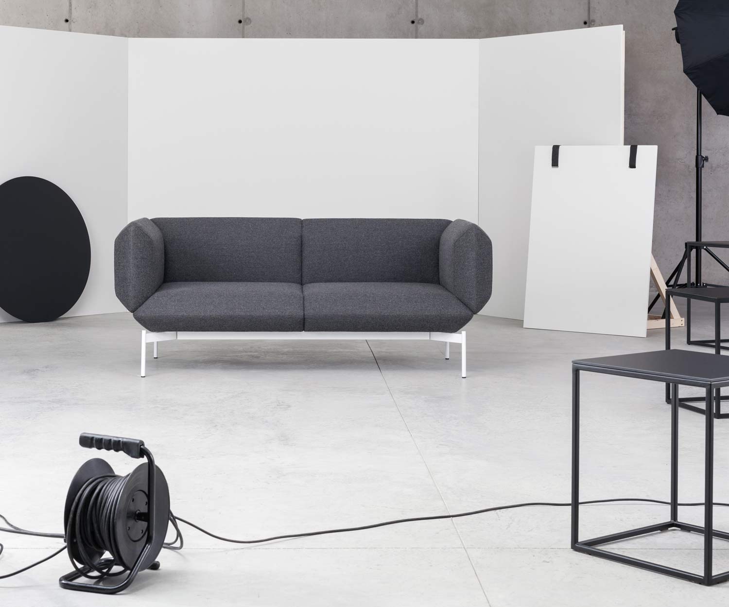 Esclusivo segmento di divano di design Prostoria in nero