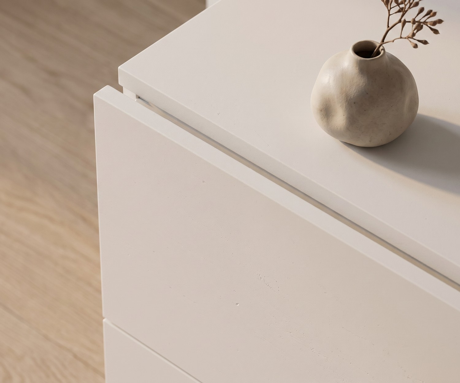 Cassettiera Sospesa Novamobili Easy a 4 Cassetti Cassettiera sospesa in camera da letto: Cassettiera a muro bianca Novamobili Easy a 4 cassetti in stile minimalista.