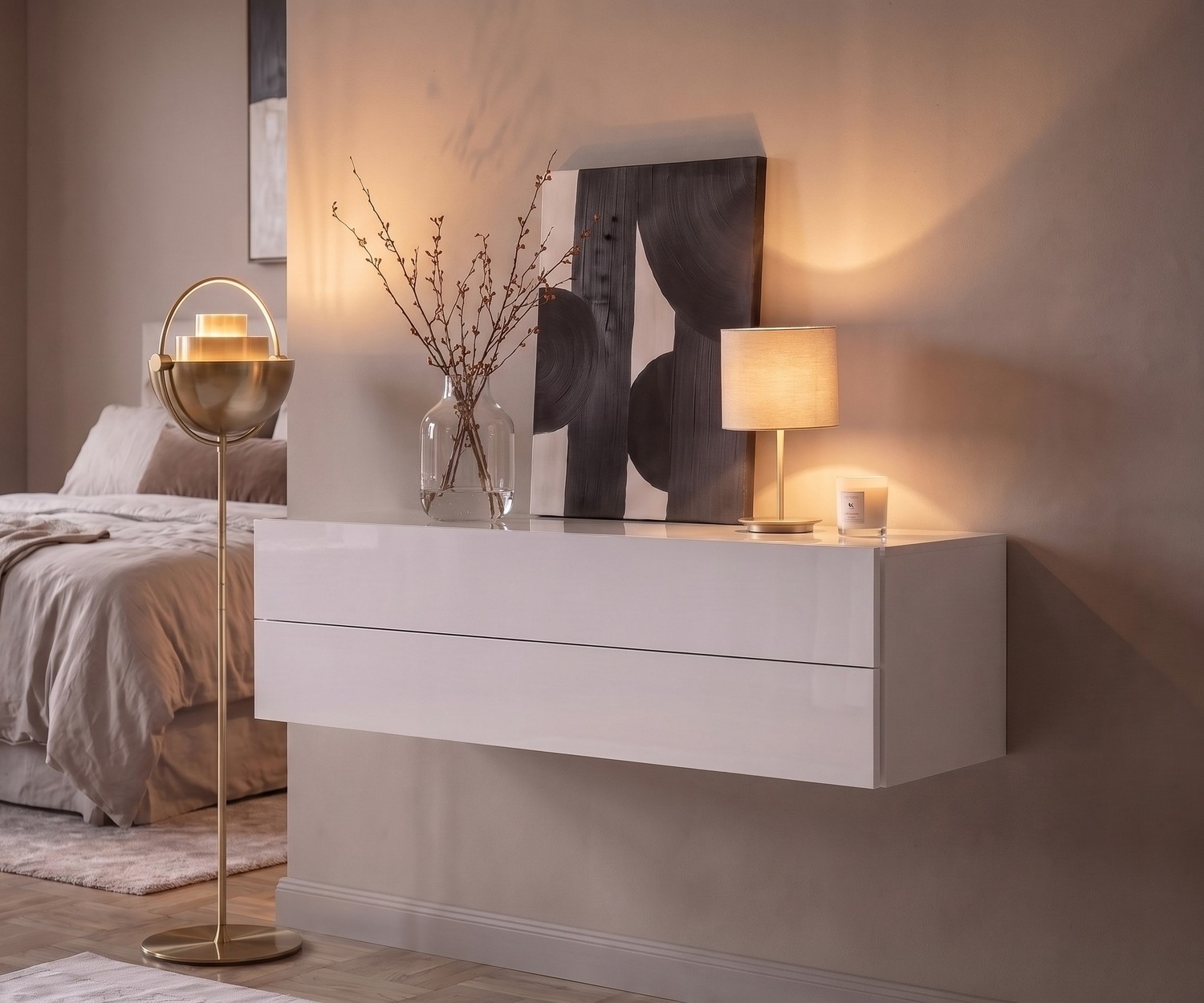 Cassettiera sospesa di design Novamobili Easy bianca Cassettiera sospesa Novamobili Easy per camera da letto. Comò sospeso bianco con cassetti per un arredamento moderno.
