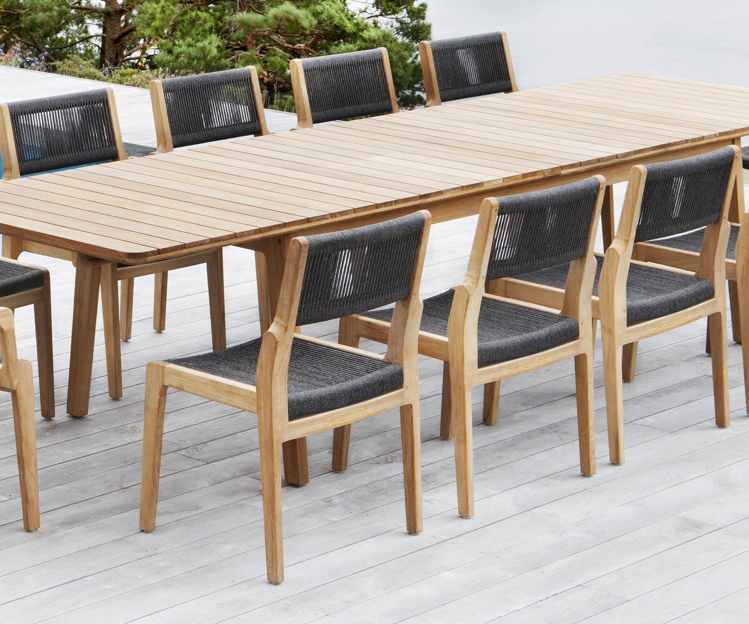 Sedia da giardino di design in teak di alta qualità Oasiq Skagen con rivestimento resistente alle intemperie