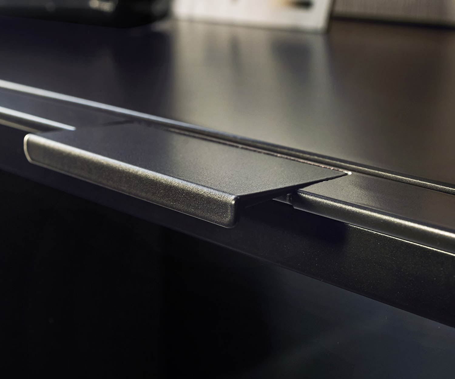 Alta qualità Livitalia Pensile C36 in dettaglio Maniglia Alta qualità Livitalia Pensile C36 in dettaglio Maniglia