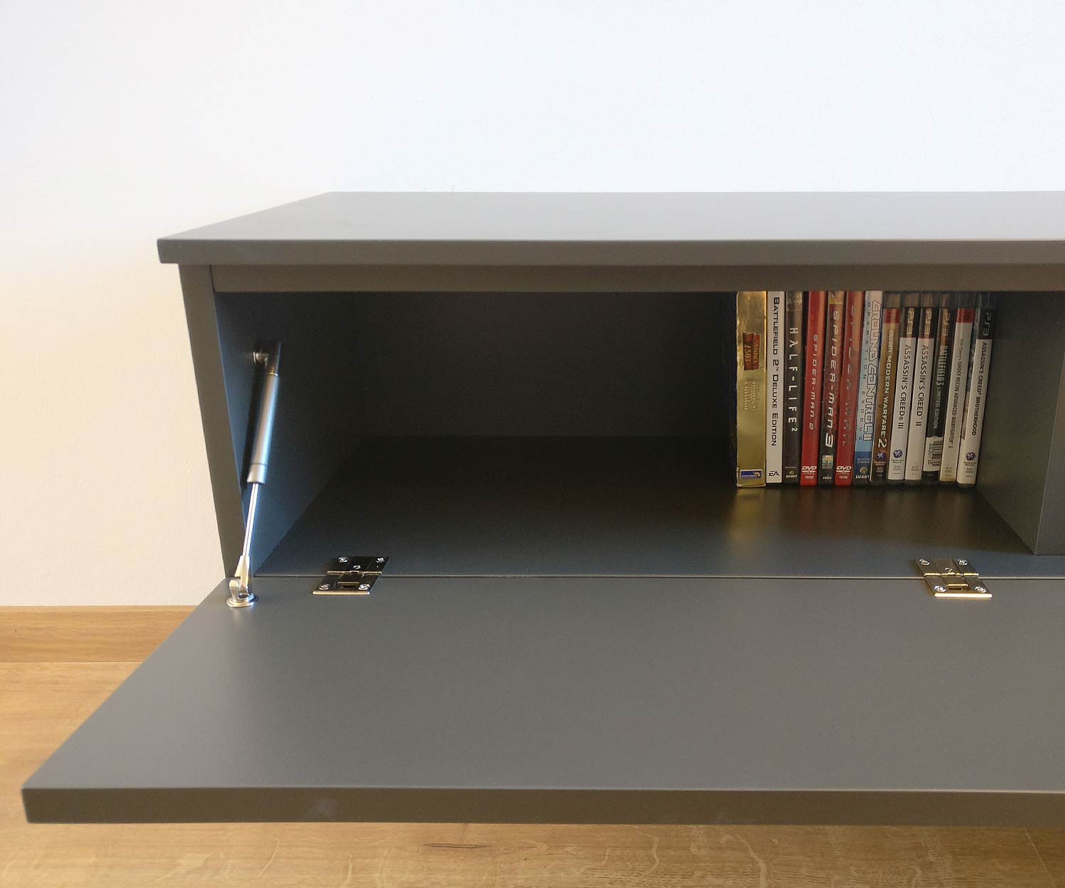 Livitalia Configuratore di lavagna Vesa design in dettaglio Anta a battente aperta Livitalia Configuratore di lavagna Vesa design in dettaglio Anta a battente aperta