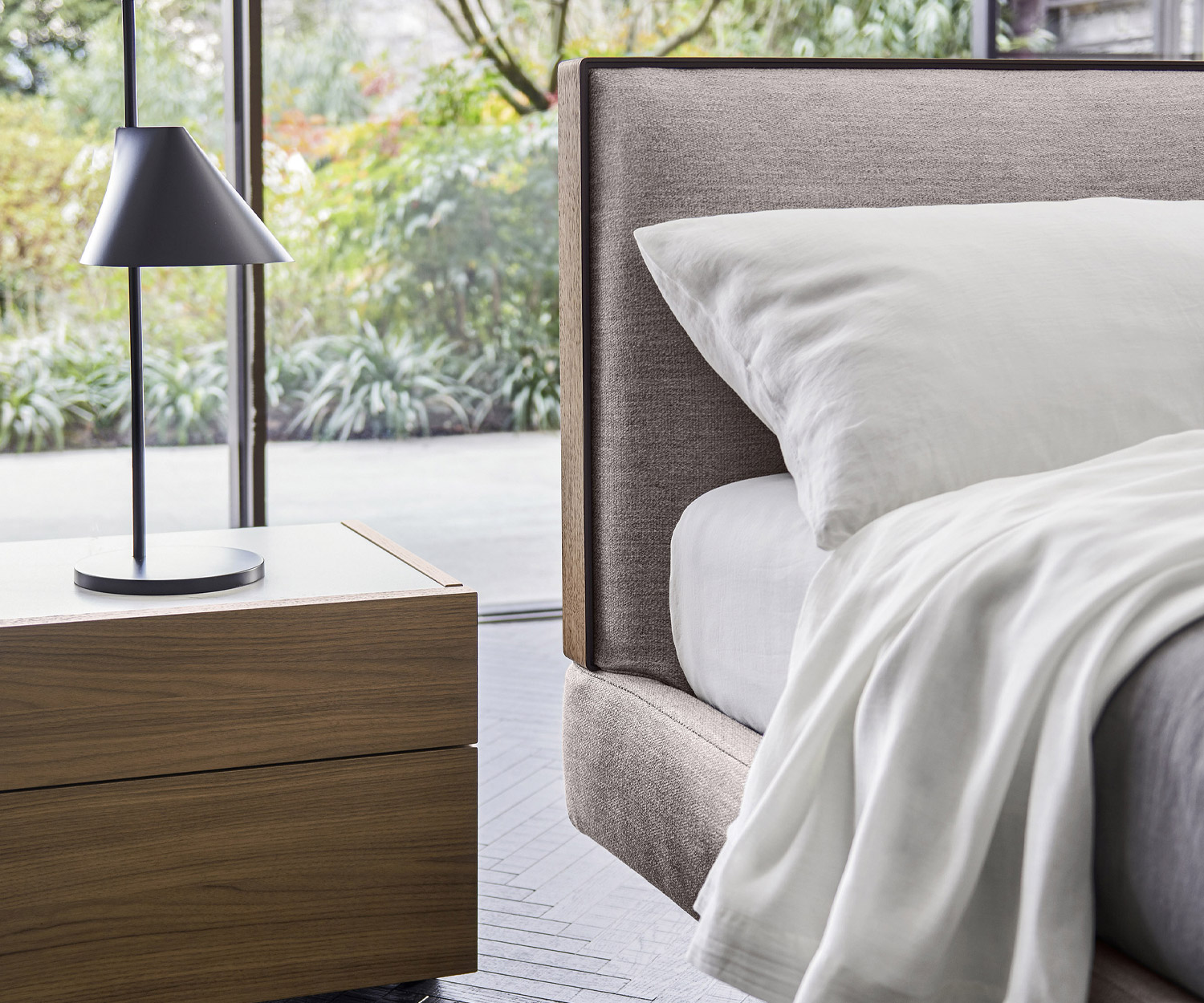 Confortevole Livitalia Design Letto Struttura decorativa con rivestimento grigio Confortevole Livitalia Design Letto Struttura decorativa con rivestimento grigio