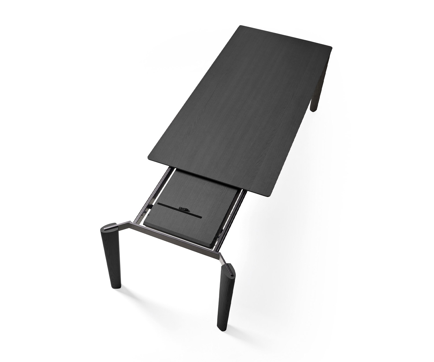 Tavolo da pranzo allungabile Livitalia Desco Desginer con vista sulla struttura in metallo Tavolo da pranzo allungabile Livitalia Desco Desginer con vista sulla struttura in metallo