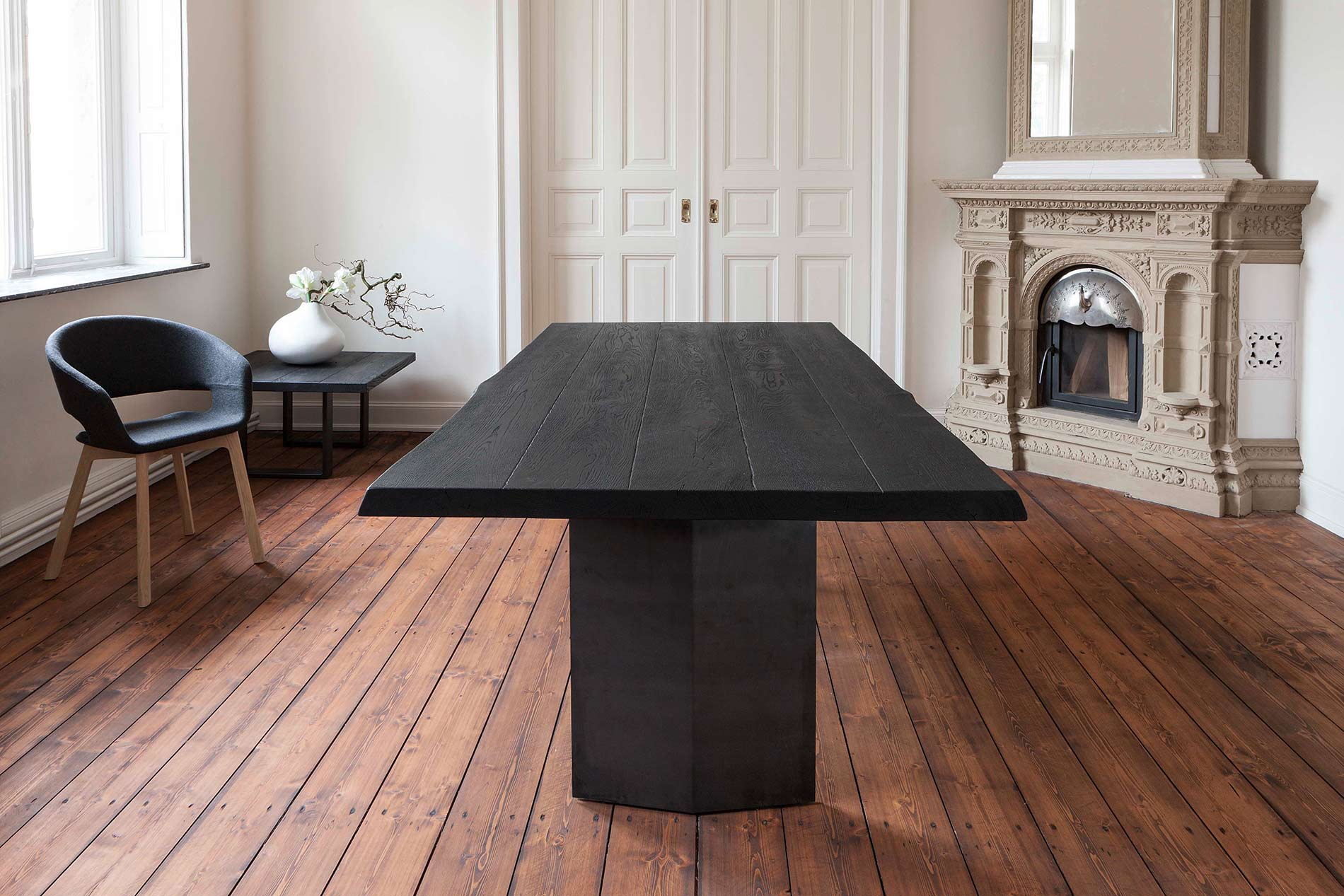 tavolo in legno massiccio raffreddato tavolo in legno massiccio raffreddato