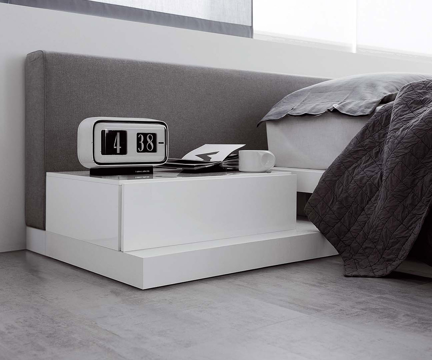 Esclusivo Novamobili Design comodino Easy 1 cassetto in bianco