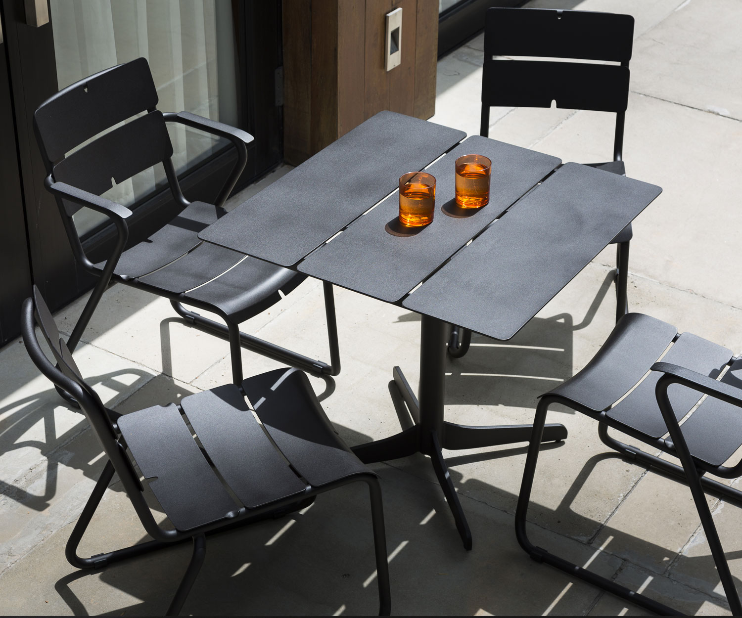 Oasiq Tavolo da pranzo Ceru in alluminio L 70 cm antracite Oasiq Tavolo da pranzo Ceru in alluminio L 70 cm antracite