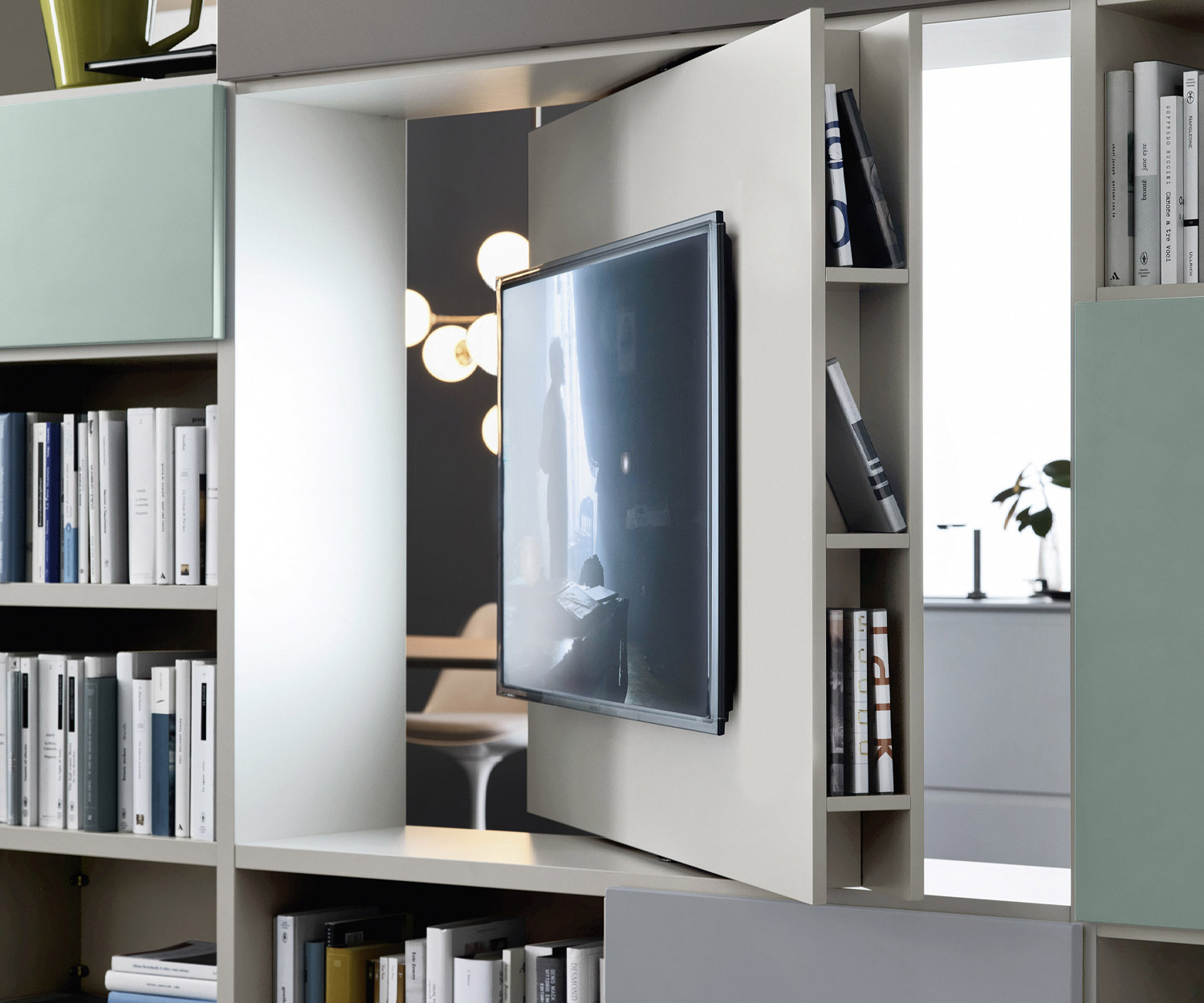 Libreria moderna di design C90 con pannello TV orientabile 