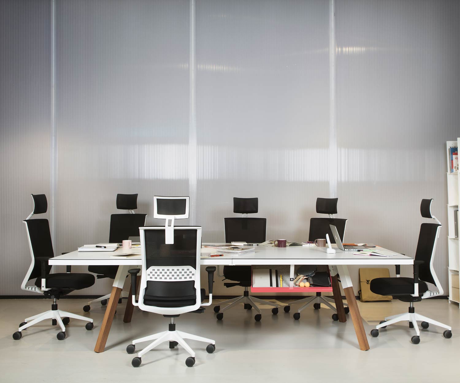 Tavolo da ping pong per ufficio di alta qualità Tavolo da ping pong per ufficio di alta qualità