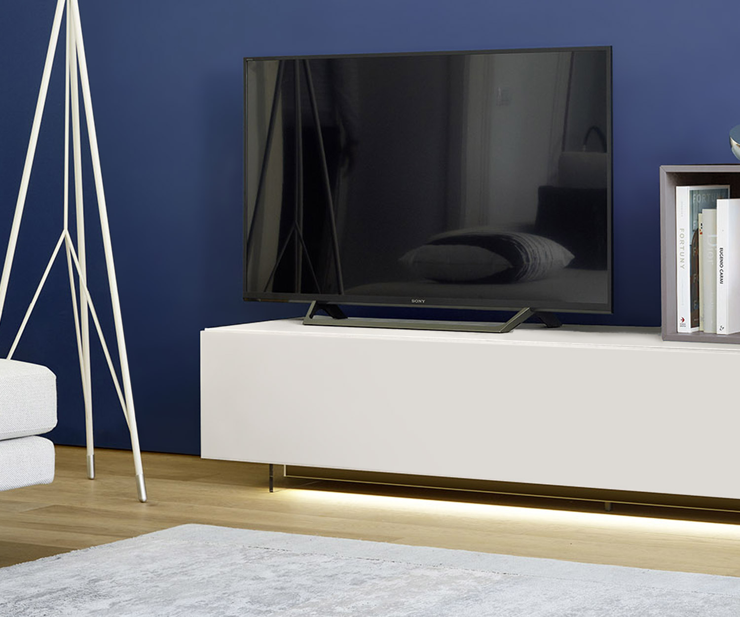 Parete TV di design di alta qualità C09 di Livitalia Illuminazione LED opzionale sotto il pannello basso di design