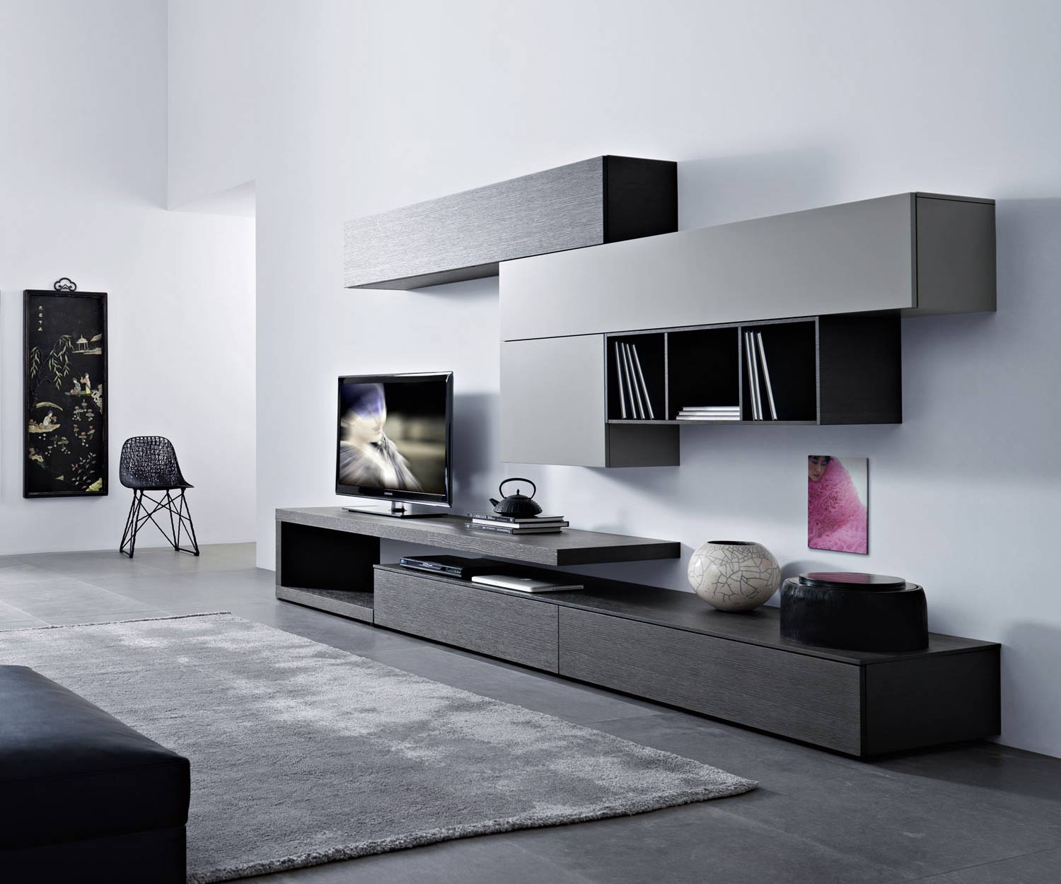 Parete attrezzata di design moderno C99 con rovere Carbone e pannello TV galleggiante Parete attrezzata di design moderno C99 con rovere Carbone e pannello TV galleggiante