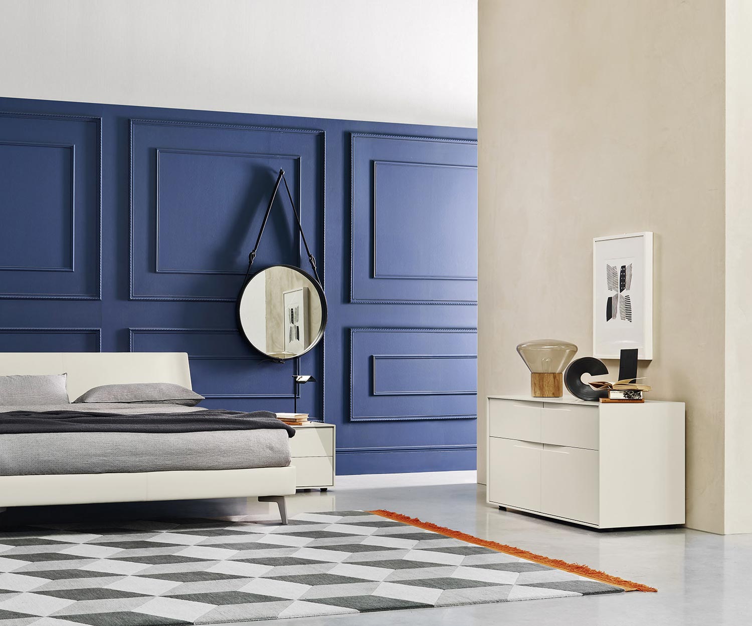 Esclusiva cassettiera di design Livitalia Vela in bianco opaco Esclusiva cassettiera di design Livitalia Vela in bianco opaco