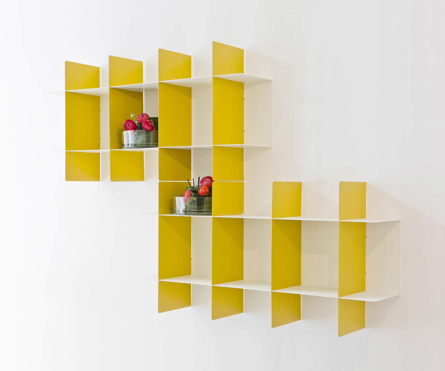 MEME DESIGN Innesto Libreria di design da parete in metallo giallo