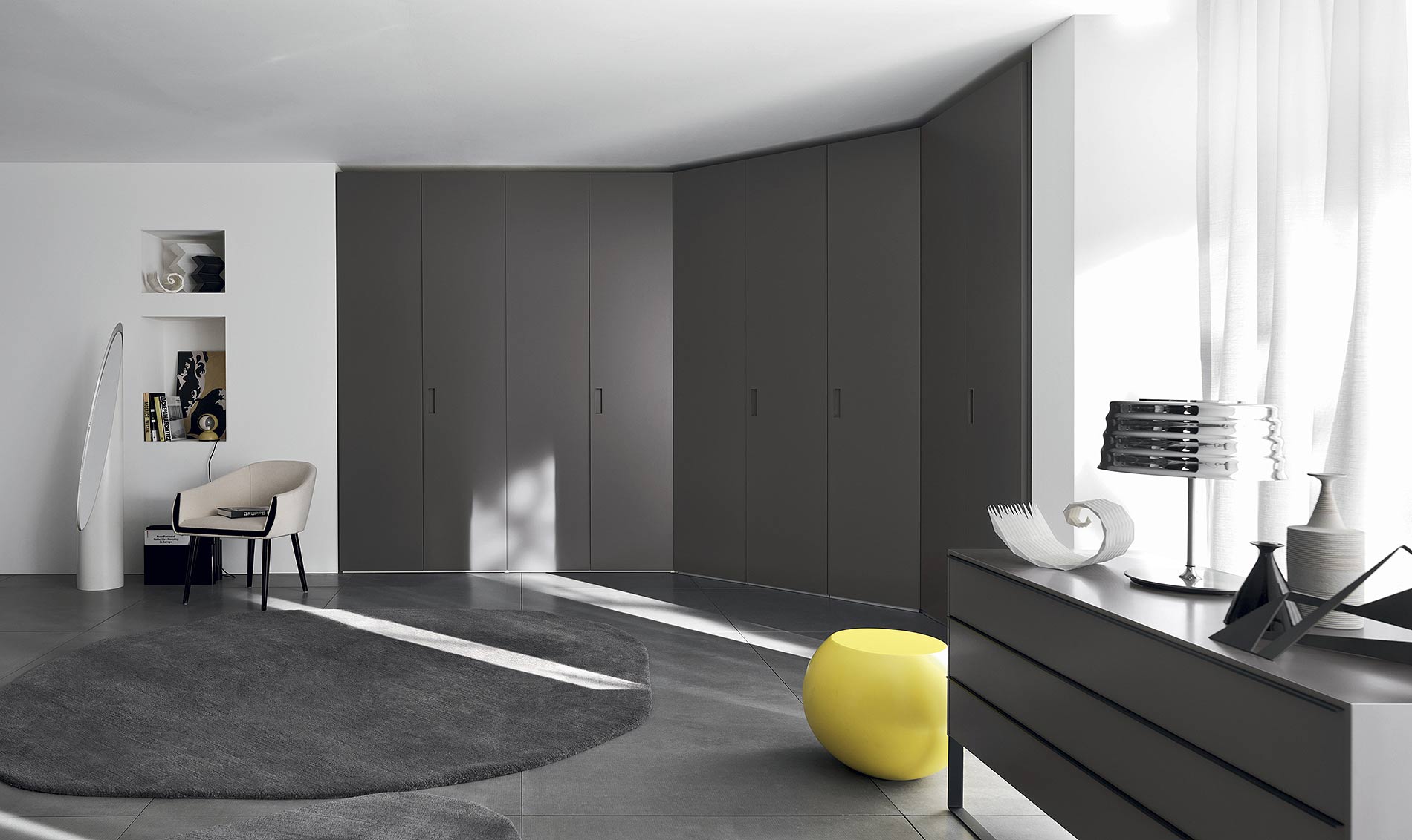Mobile angolare di design grigio scuro