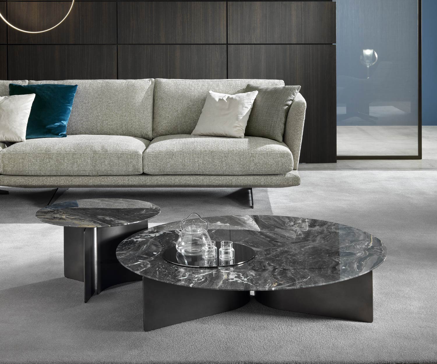 Exclusive Marelli Tavolino Wave Marmo Arabescato Grigio Struttura in metallo Nero Exclusive Marelli Tavolino Wave Marmo Arabescato Grigio Struttura in metallo Nero