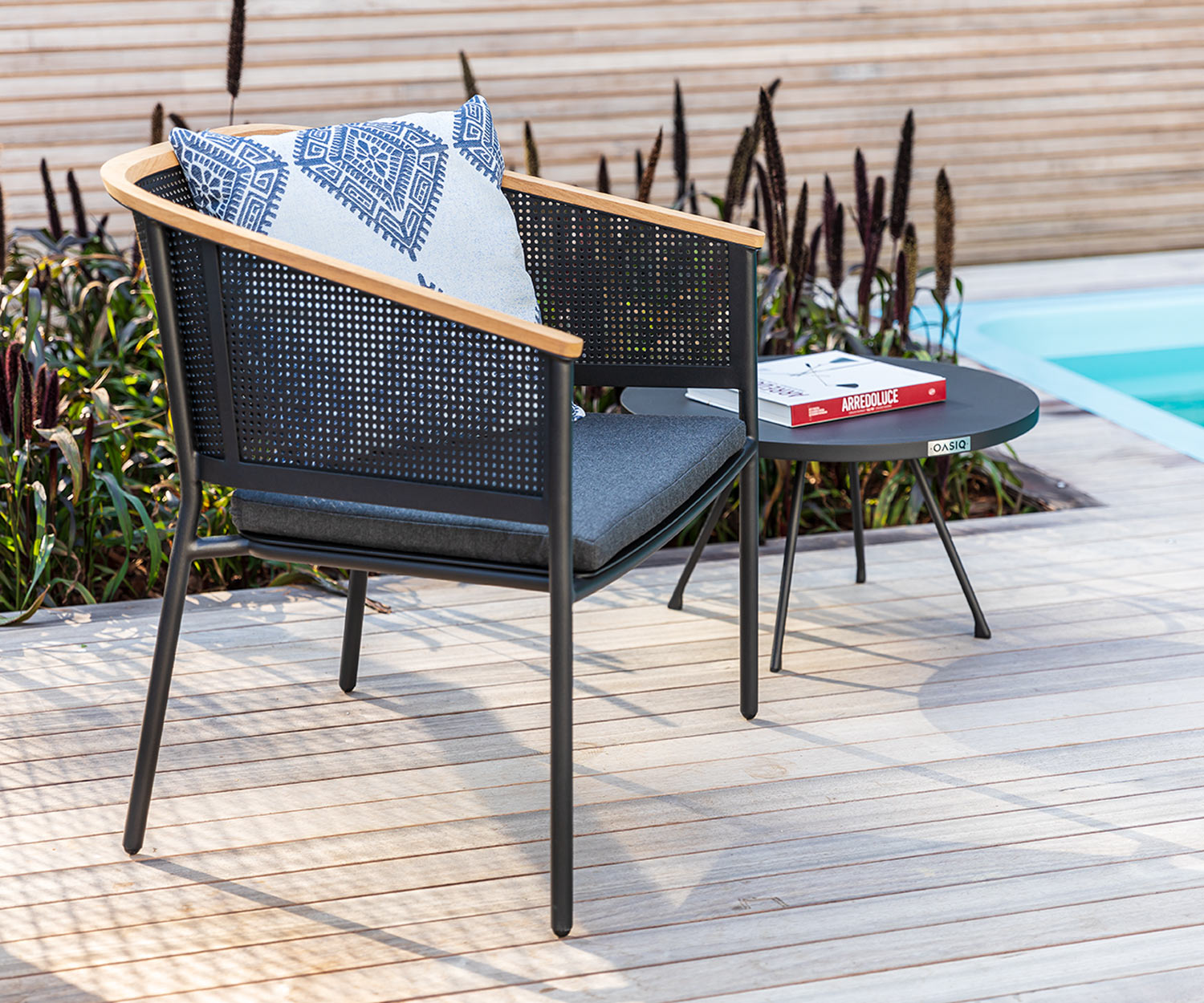 Resistente alle intemperie Oasiq Sedia lounge design Riad con struttura antracite Resistente alle intemperie Oasiq Sedia lounge design Riad con struttura antracite