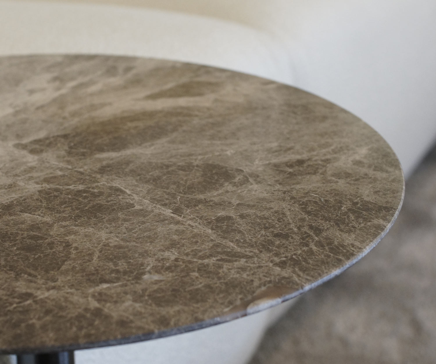 Tavolino in marmo marrone Perfetto Break by Marelli