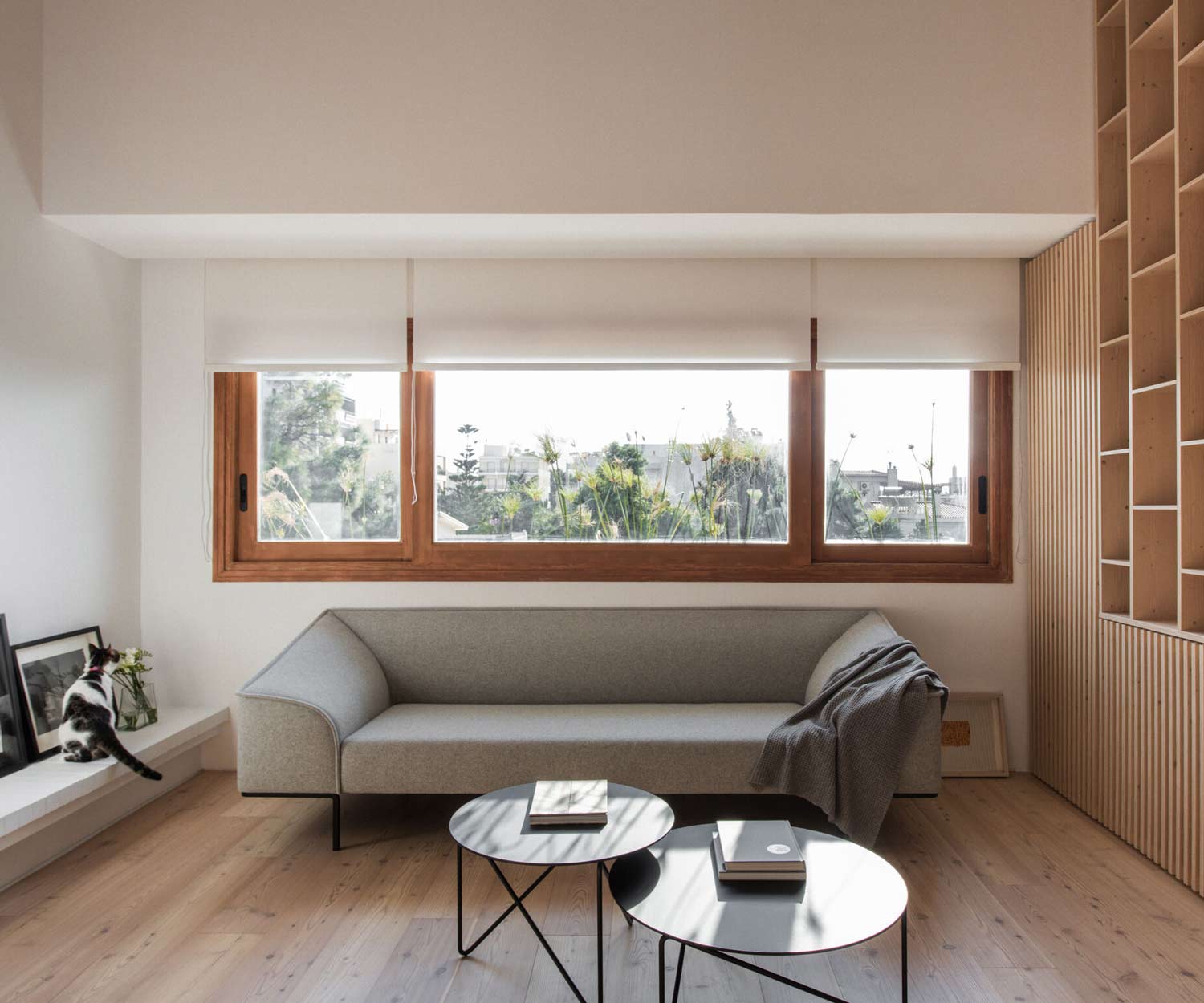 Prostoria Divano di design Seam grigio chiaro Prostoria Divano di design Seam grigio chiaro