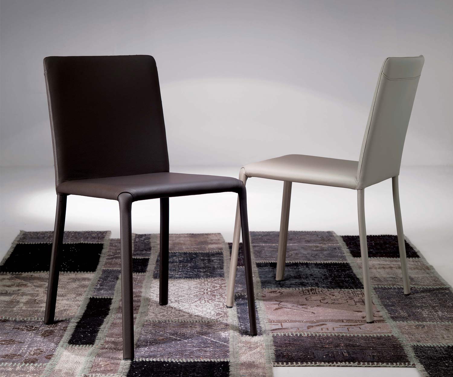 Esclusiva Ozzio Sedia di design Lunette in pelle nera Esclusiva Ozzio Sedia di design Lunette in pelle nera