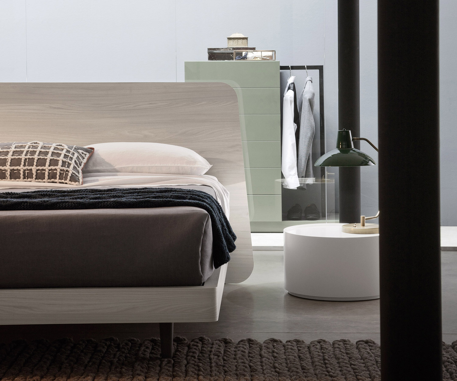 Novamobili Easy 6 cassettiera alta con armadio verde bosco opaco e letto Lenzuolo Novamobili Easy 6 cassettiera alta con armadio verde bosco opaco e letto Lenzuolo