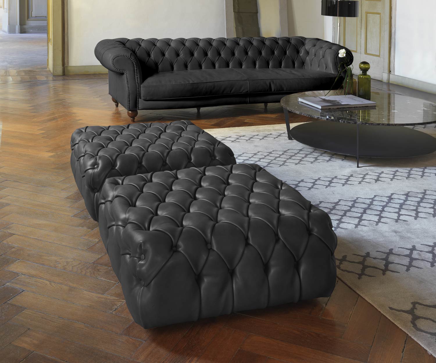 Pouf Matisse di alta qualità Marelli Design con finitura Capitonne Pouf Matisse di alta qualità Marelli Design con finitura Capitonne