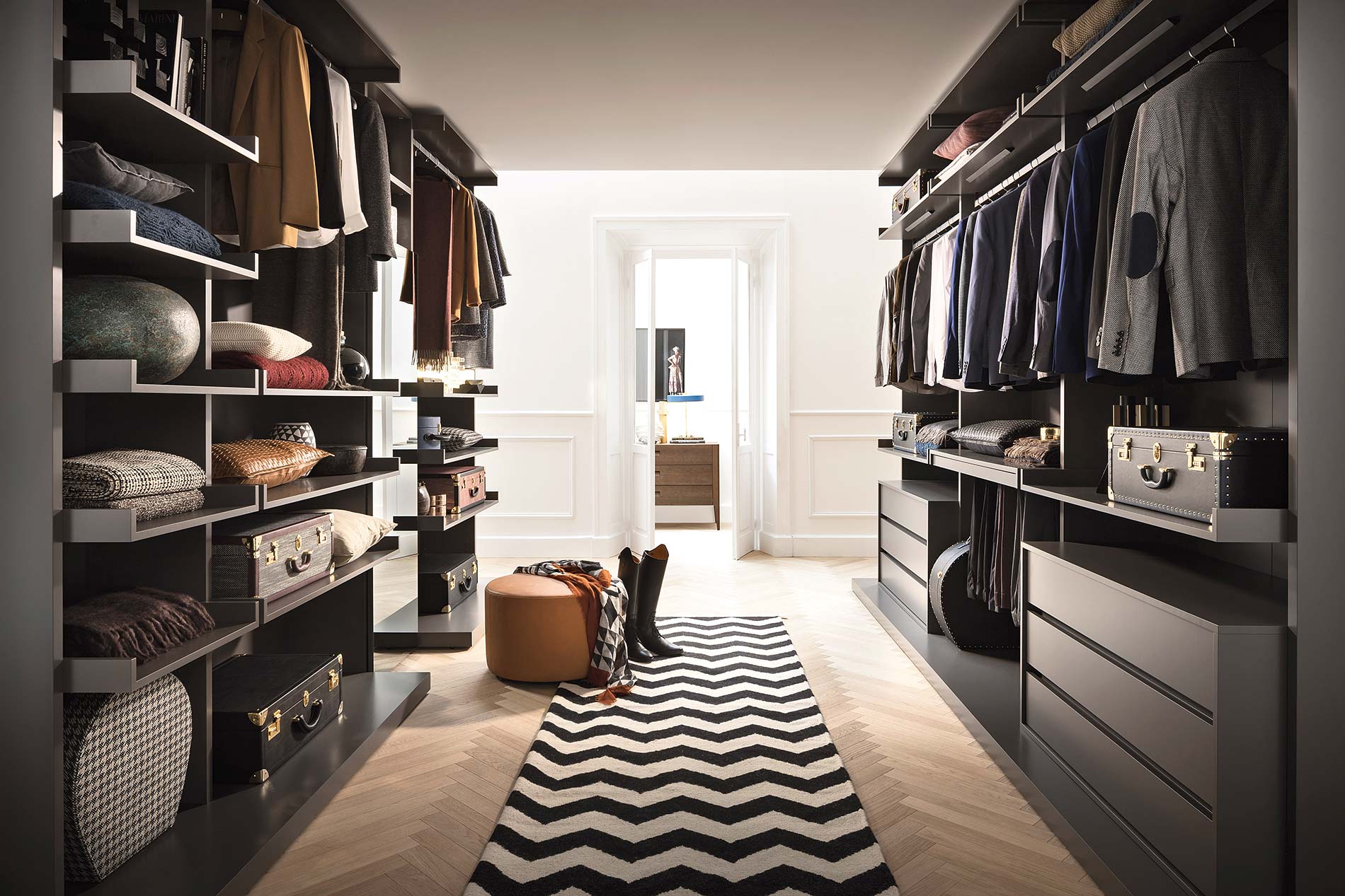 Cabina armadio grigio scuro Cabina armadio grigio scuro