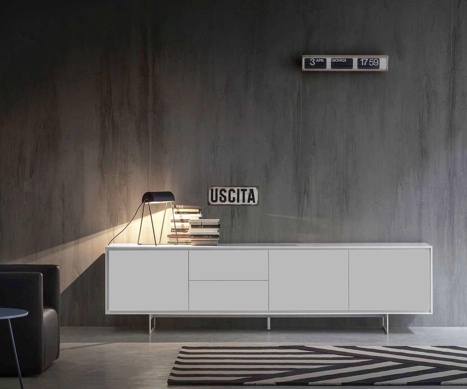 Esclusiva credenza Novamobili Design Schatten 4 con 3 ante e 2 cassetti in bianco Esclusiva credenza Novamobili Design Schatten 4 con 3 ante e 2 cassetti in bianco