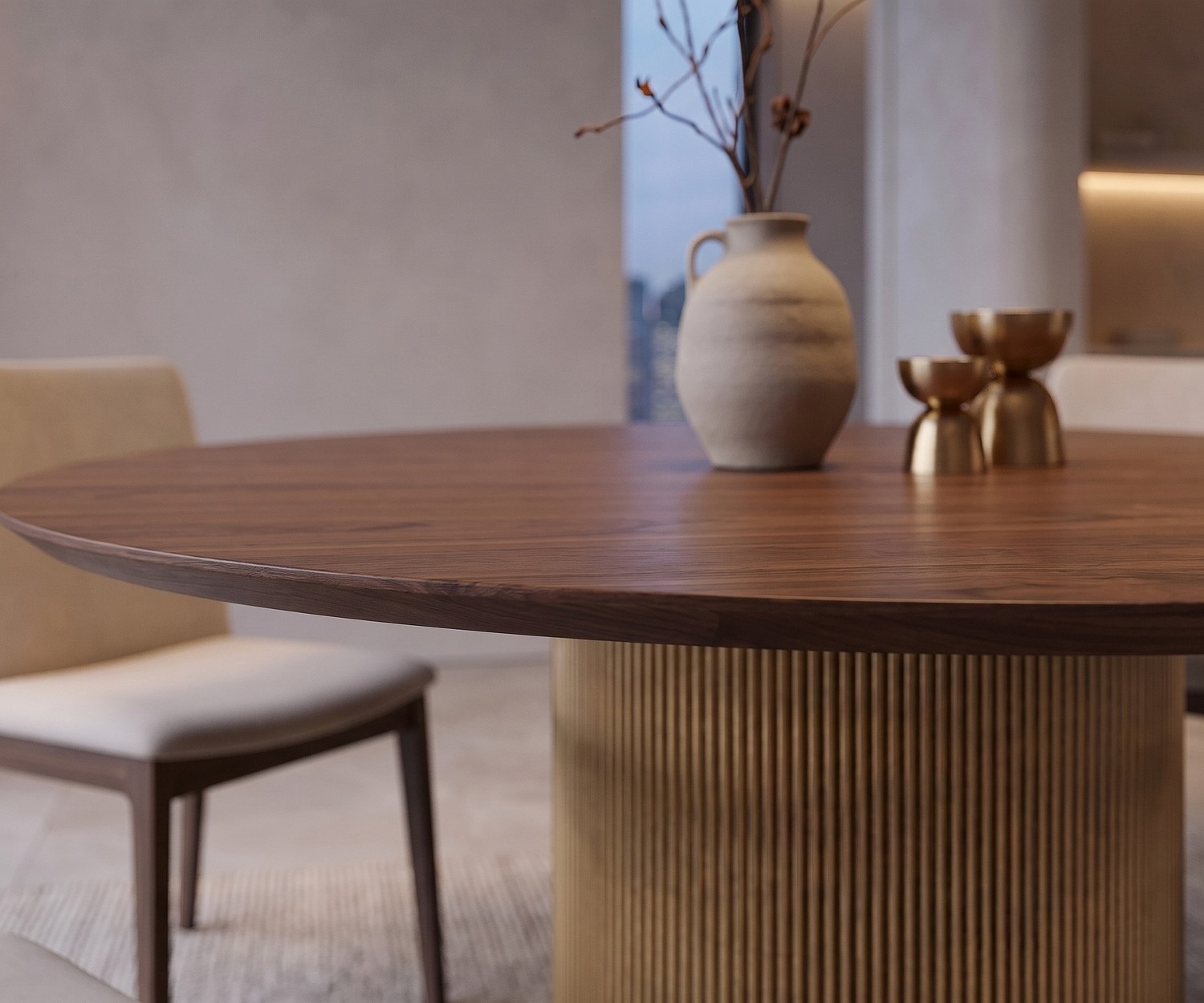 Tavolo da pranzo rotondo al2 dakry br 001 con base dorata Tavolo da pranzo rotondo al2 dakry br 001 per la sala da pranzo con piano in legno e base a colonna scanalata dorata.