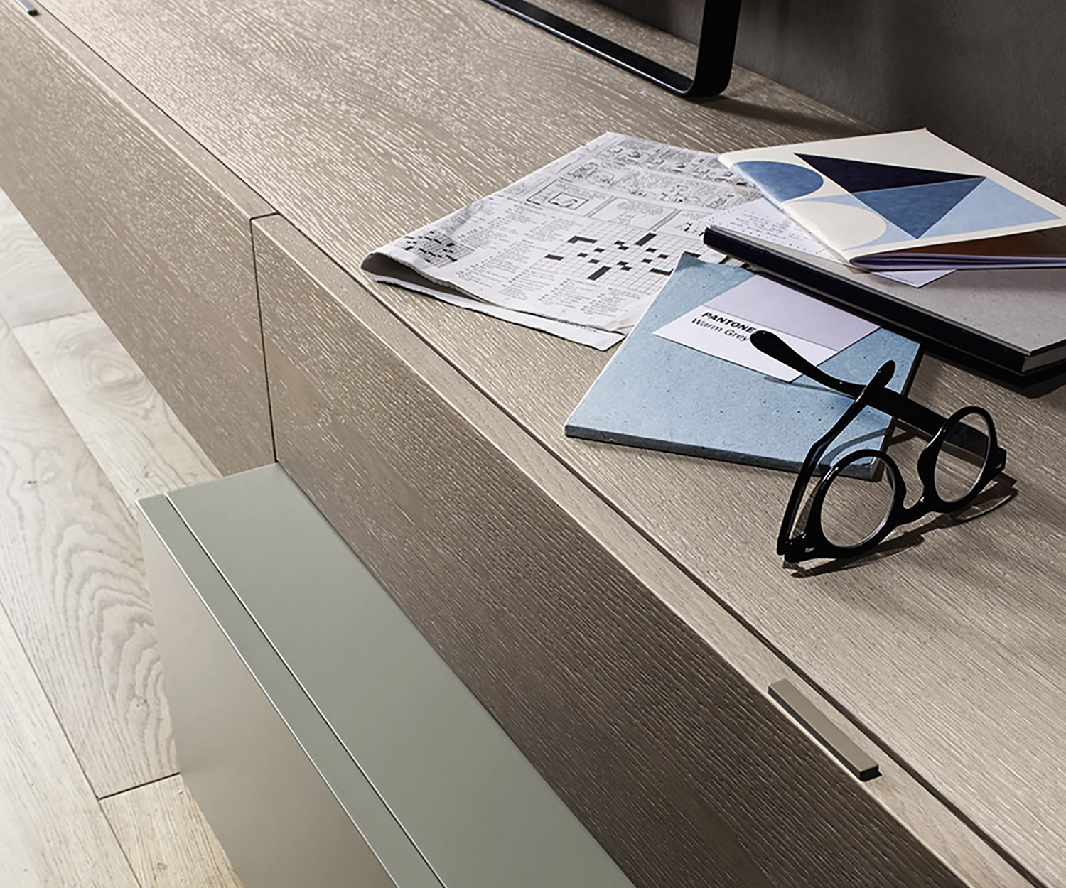 Pensile di design moderno Livitalia C20 in dettaglio le ante a battente Pensile di design moderno Livitalia C20 in dettaglio le ante a battente