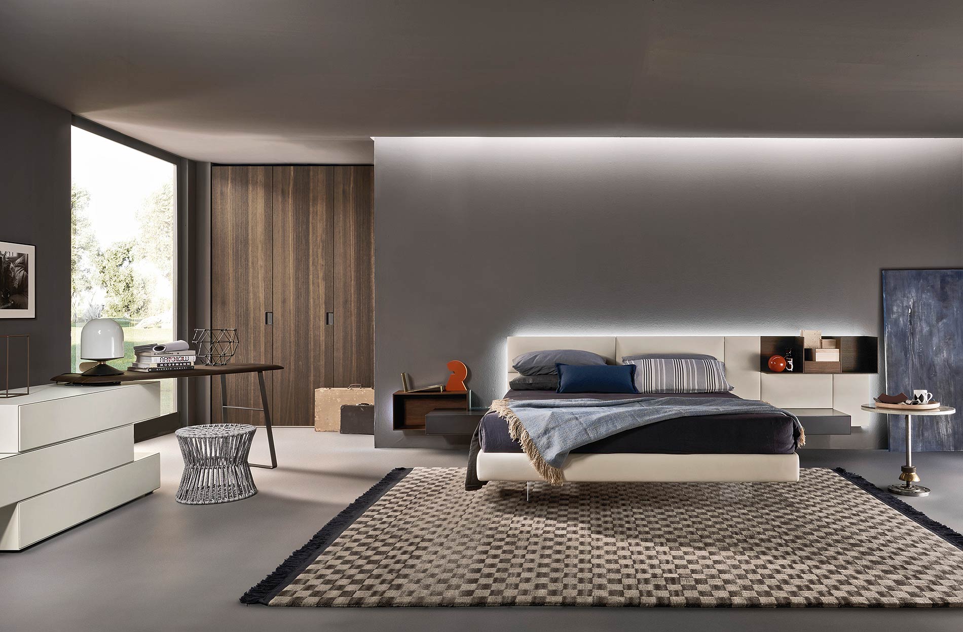 camera da letto di design con letto galleggiante