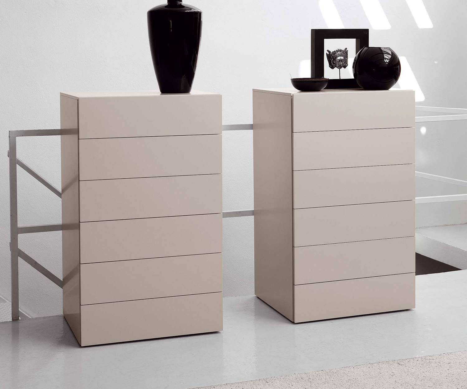 Novamobili Cassettiera Easy 6 cassetti bianco lucido L 54 cm Novamobili Cassettiera Easy 6 cassetti bianco lucido L 54 cm