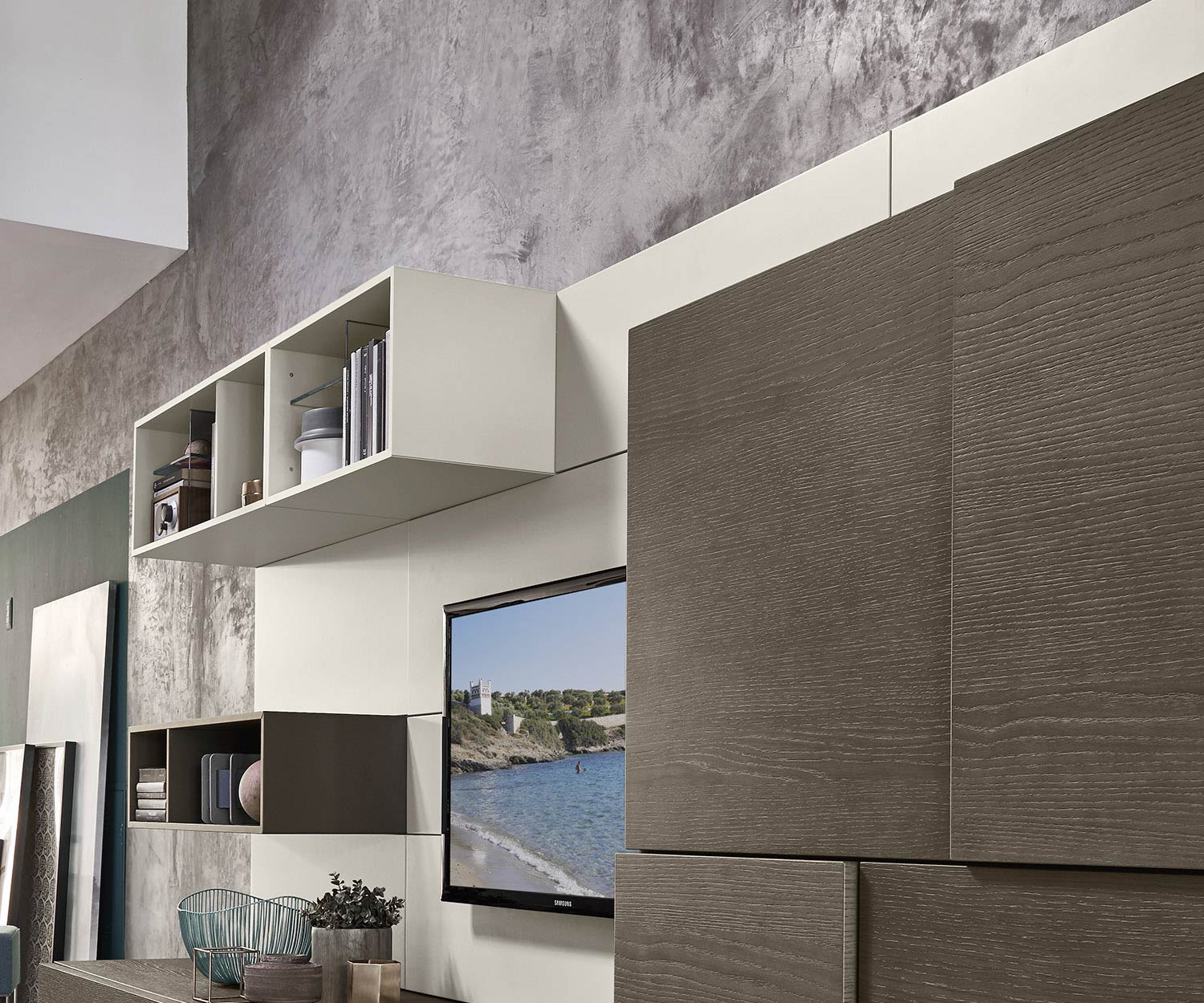 Alta qualità Livitalia Il pensile di design C34 in dettaglio con una vista del pannello a parete Alta qualità Livitalia Il pensile di design C34 in dettaglio con una vista del pannello a parete