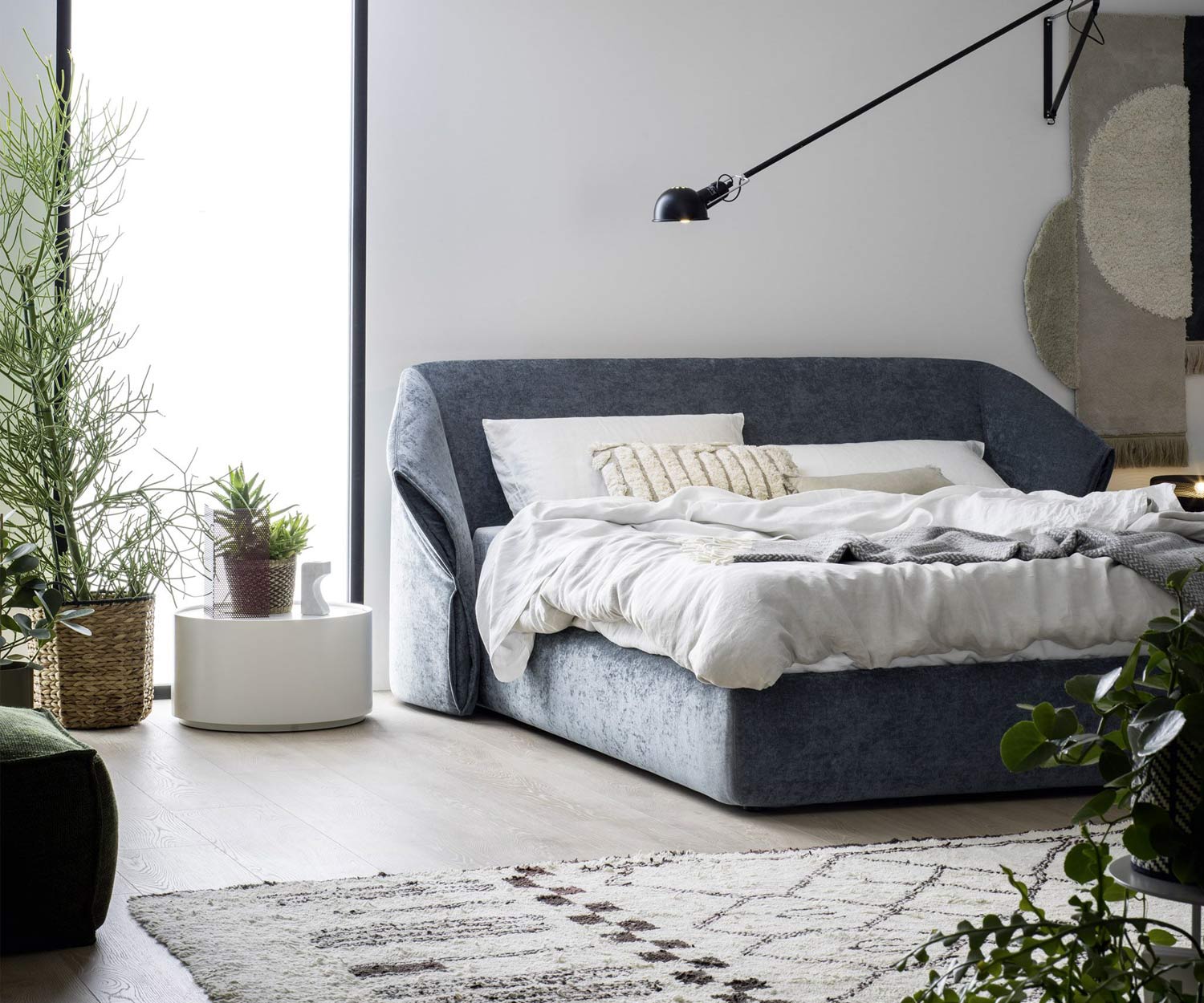 Letto Hide di alta qualità Novamobili con rete e in grigio Letto Hide di alta qualità Novamobili con rete e in grigio