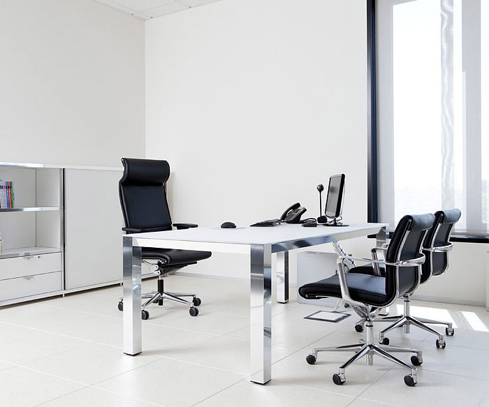 ICF Scrivania di design P80 per agenzie, studi legali o ambulatori medici ICF Scrivania di design P80 per agenzie, studi legali o ambulatori medici