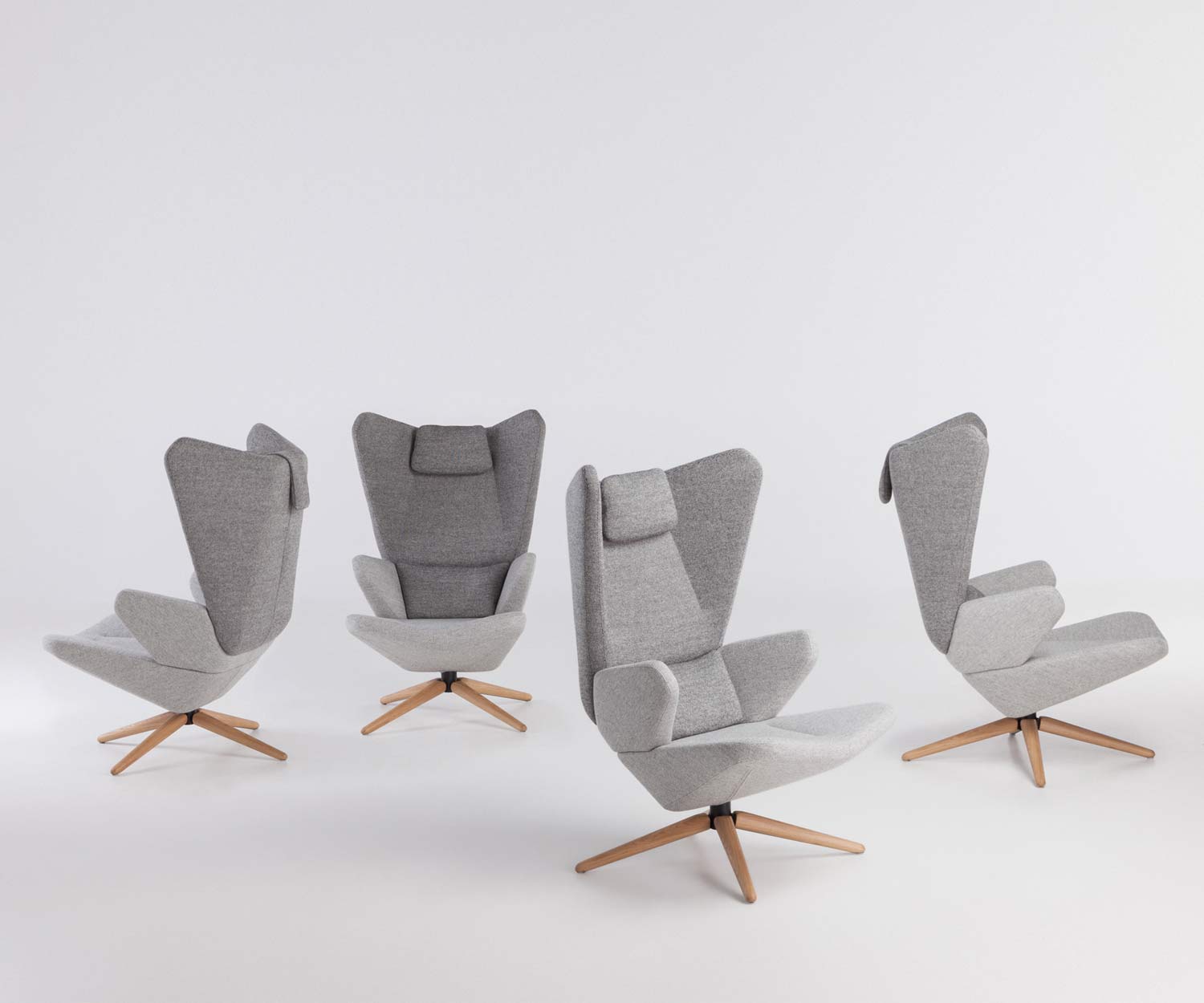 Prostoria Bracciale per orecchie di design Trifidae in ensemble in grigio chiaro scuro Prostoria Bracciale per orecchie di design Trifidae in ensemble in grigio chiaro scuro