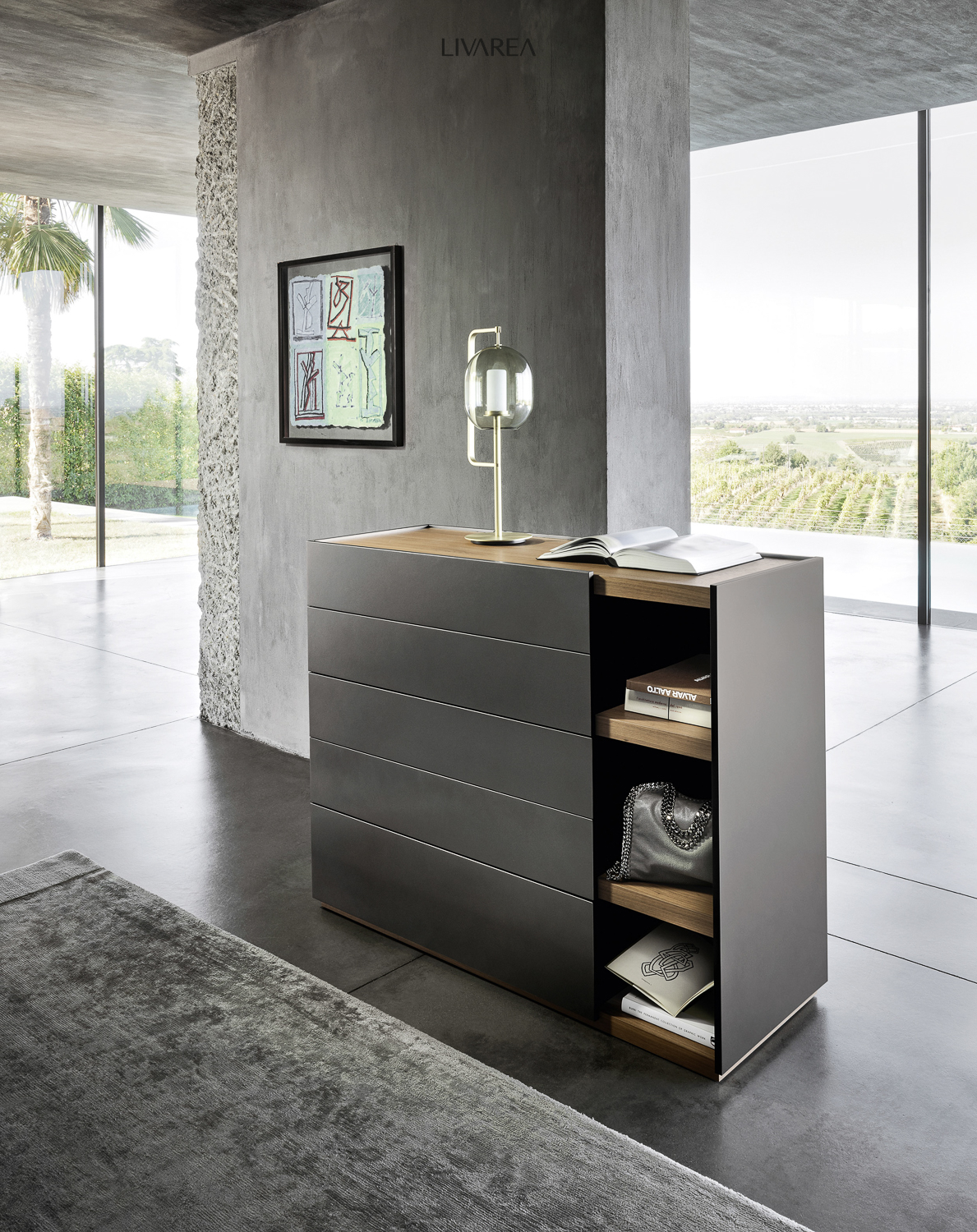 Elegante cassettiera con piano in legno e 3 scomparti aperti Elegante cassettiera con piano in legno e 3 scomparti aperti