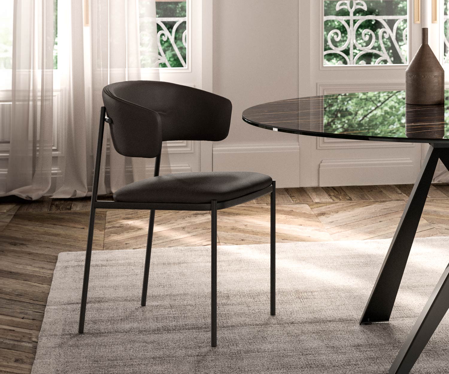 Sedia in metallo di alta qualità con rivestimento in pelle Sedia in metallo di alta qualità con rivestimento in pelle