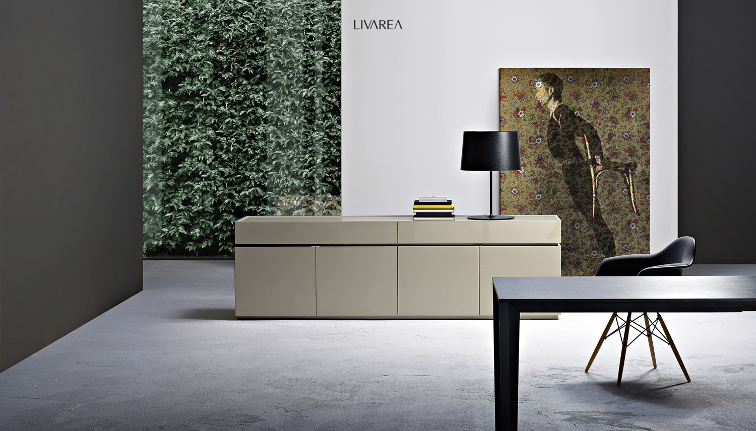 Credenza di design di alta qualità in beige con ante, combinazione di cassetti e maniglie incassate Credenza di design di alta qualità in beige con ante, combinazione di cassetti e maniglie incassate