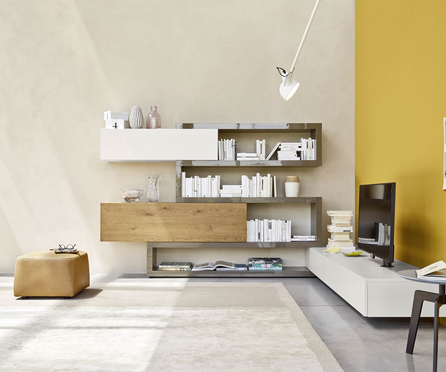 Pensili angolari di alta qualità Livitalia Design C29A con mobile basso TV design e mobili sovrapposti Pensili angolari di alta qualità Livitalia Design C29A con mobile basso TV design e mobili sovrapposti