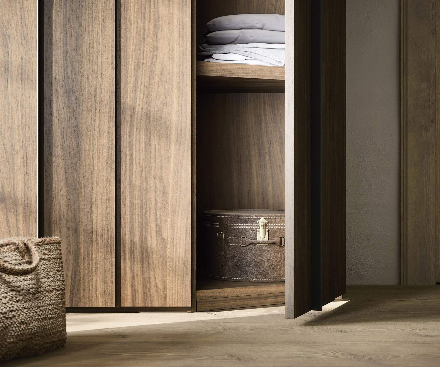 Armadio in legno YNCA Novamobili Armadio in legno YNCA Novamobili