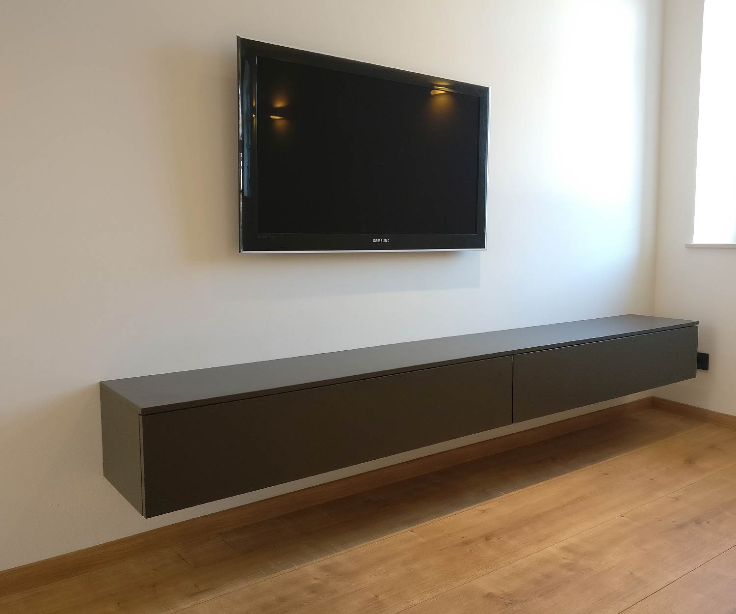 Lavagna di design per il montaggio a parete Lavagna di design per il montaggio a parete