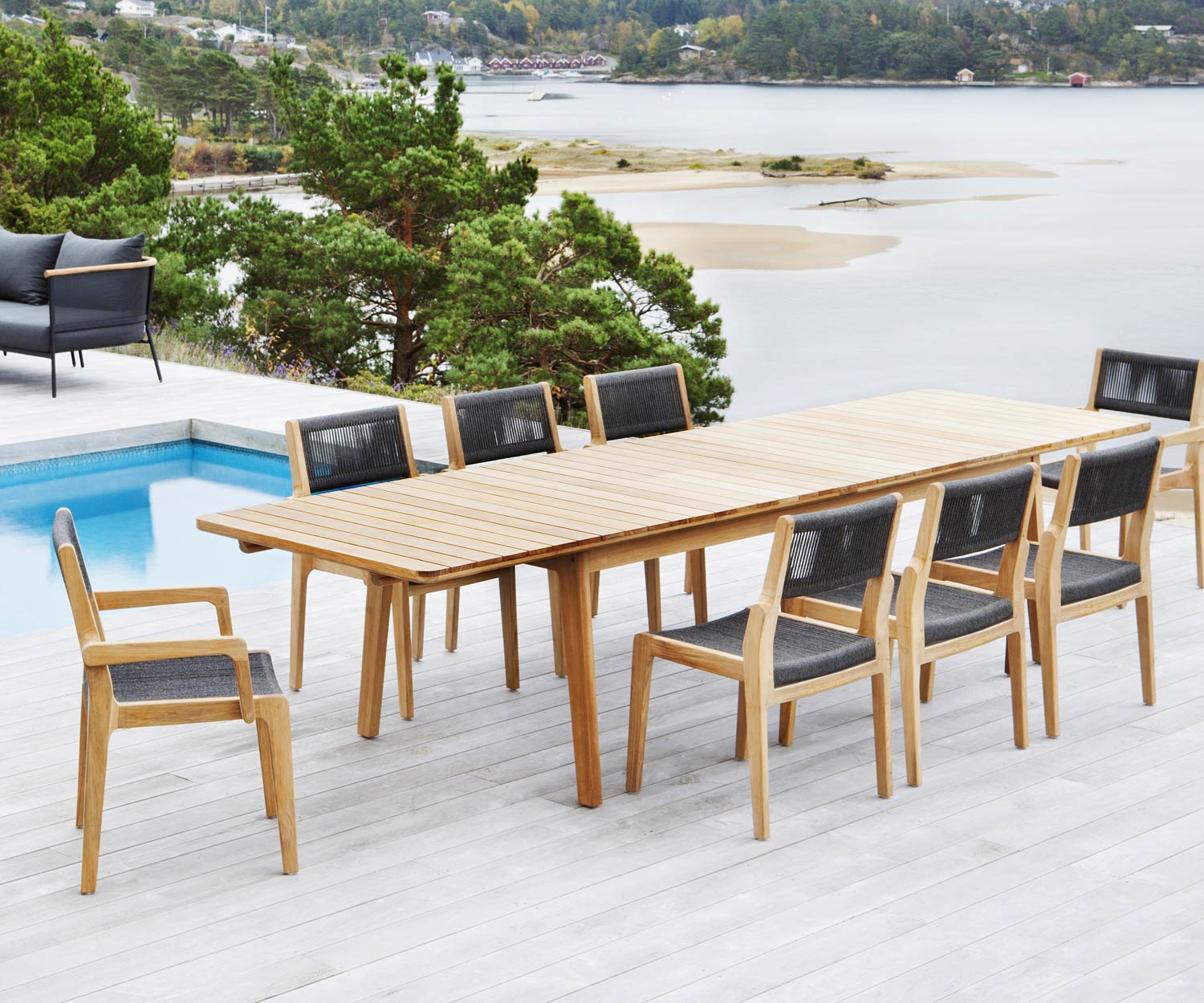 Moderno Oasiq Tavolo da patio di design in teak Skagen per 6 persone