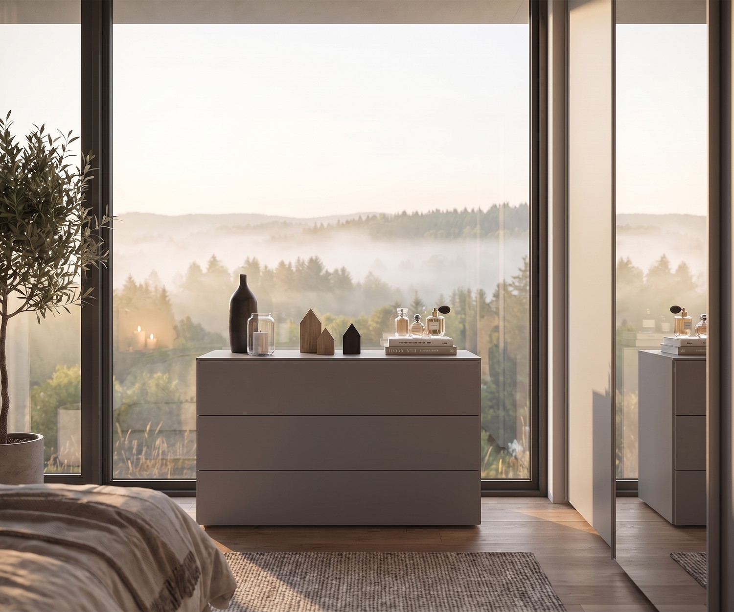 Comò design moderno Livitalia Atena per camera da letto Cassettiera Livitalia Atena per la camera da letto davanti a una grande vetrata in stile moderno e minimalista.