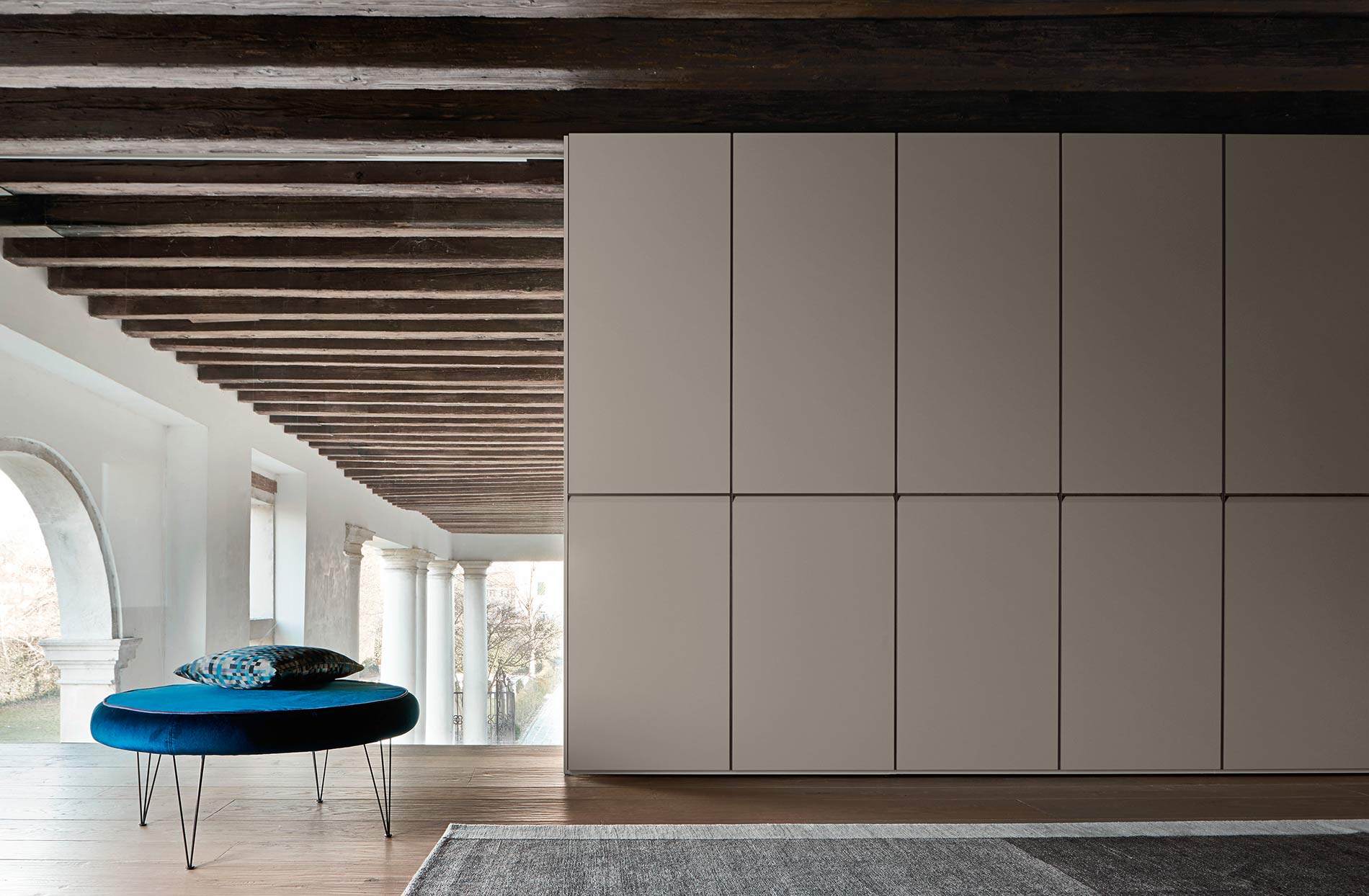 Guardaroba dal design minimalista Guardaroba dal design minimalista