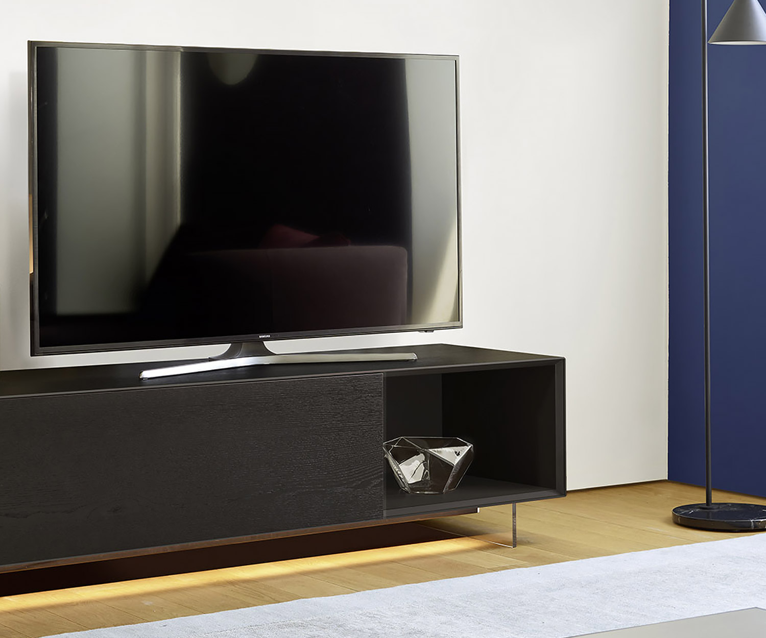 Pensili di alta qualità C08 in Livitalia Design per il pavimento in dettaglio open box laccato nero opaco Pensili di alta qualità C08 in Livitalia Design per il pavimento in dettaglio open box laccato nero opaco