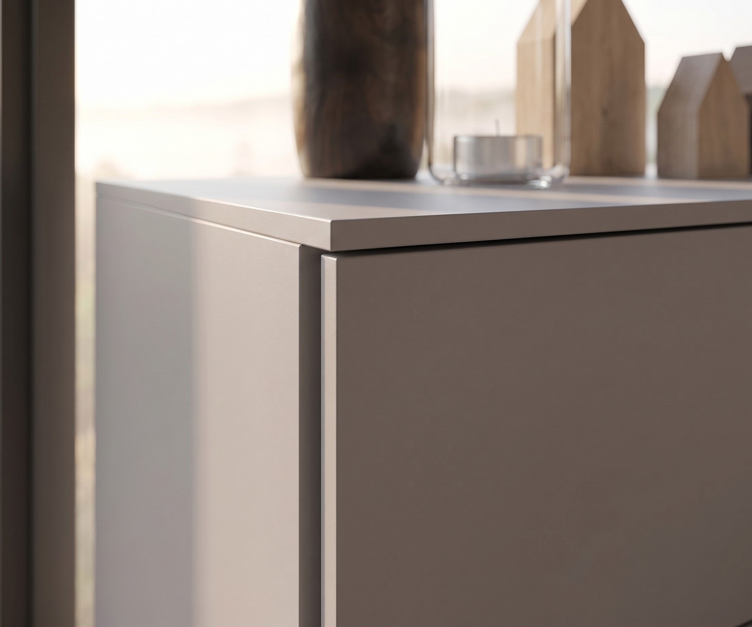 Cassettiera di design Atena con finitura opaca Comò per camera da letto Livitalia Atena grigio opaco, cassettiera dal design moderno e minimalista italiano.