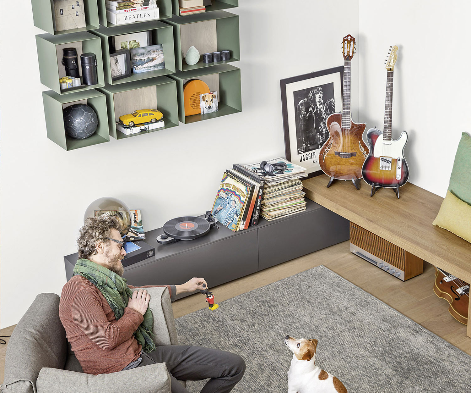 Scaffale da parete di design elegante in metallo appeso a scatola aperta Scaffale da parete di design elegante in metallo appeso a scatola aperta