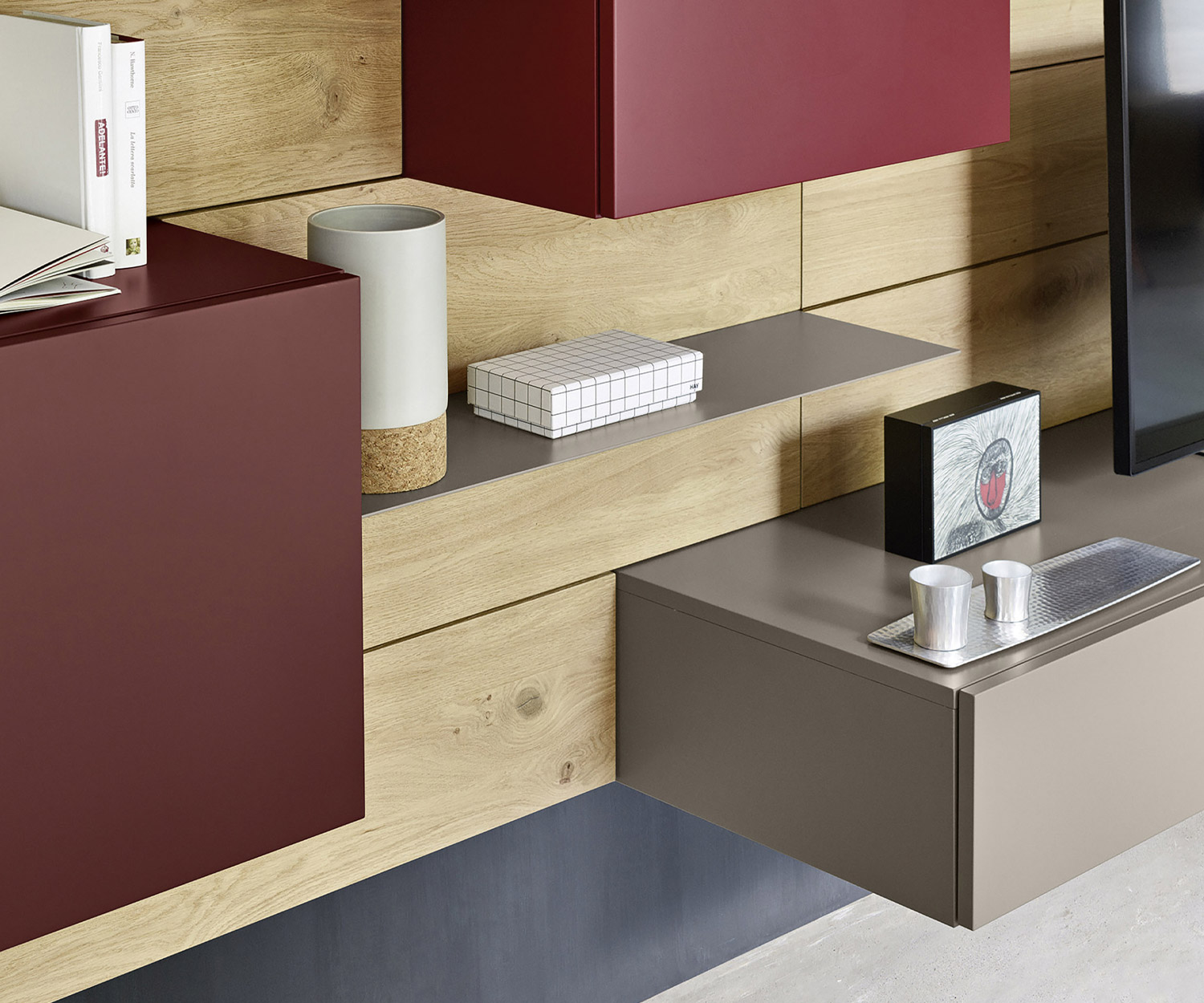 Moderno Livitalia Parete attrezzata di design C37 con pannello a muro impiallacciato rovere Moderno Livitalia Parete attrezzata di design C37 con pannello a muro impiallacciato rovere