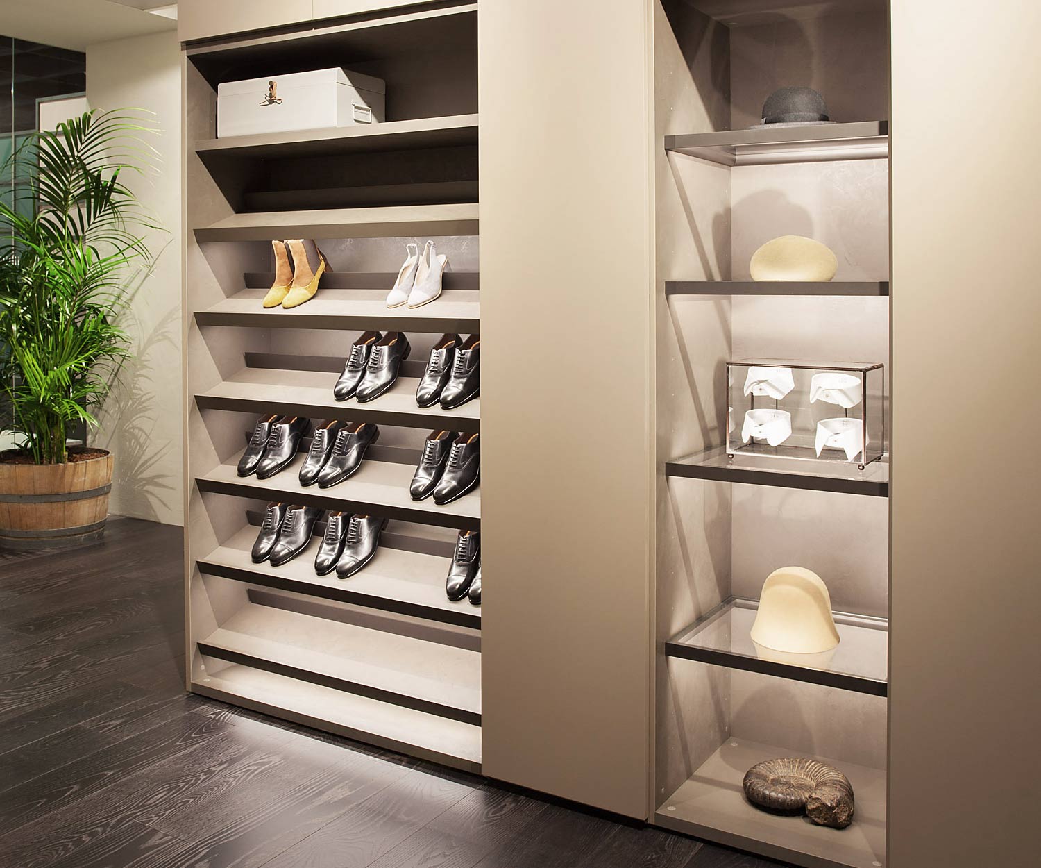 Livitalia Scarpiera di design integrata per il corridoio Livitalia Scarpiera di design integrata per il corridoio